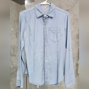 Preowned Rachel Roy Shirt.  Size S